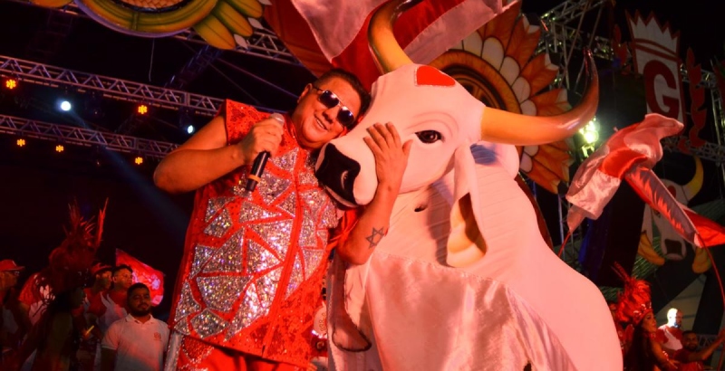 Gafe ou saudade? David Assayag pode ser punido por trocar toada do Garantido pela do Caprichoso