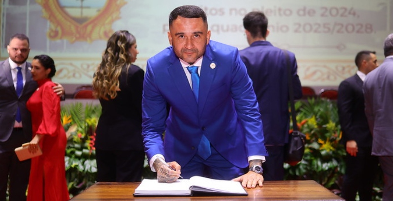 Vereador Salazar gasta R$ 16 mil com aluguel de carros durante recesso parlamentar