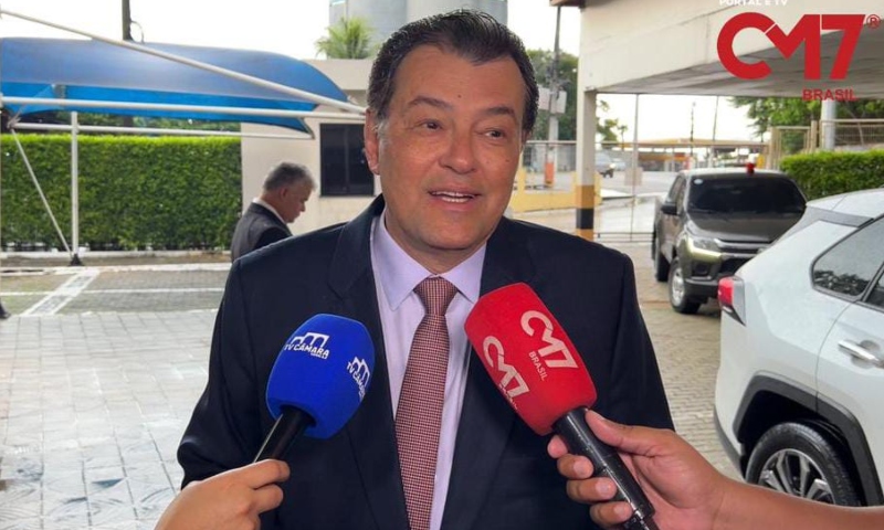 “Prestar Contas é essencial”, diz senador Eduardo Braga em reunião com vereadores na CMM; veja vídeo