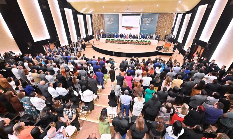 TCE-AM realiza abertura do ano letivo da ECP e celebra Dia do Ouvidor