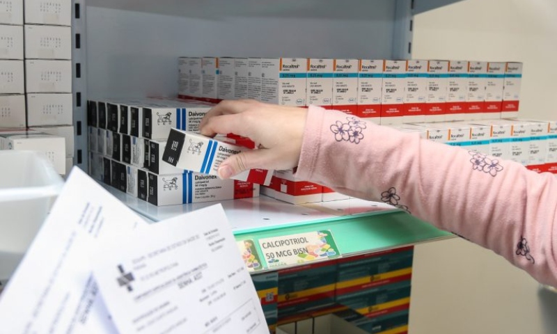 Médicos protestam contra permissão para farmacêuticos receitarem remédios