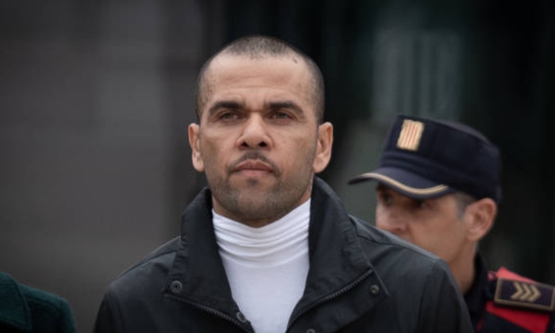 Daniel Alves é absolvido pela justiça da Espanha em caso de estupr0; veja vídeo
