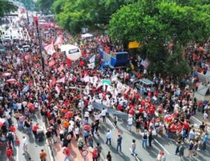 Ato contra a anistia: esquerda passa vergonha ao mobilizar menos que 7 mil pessoas
