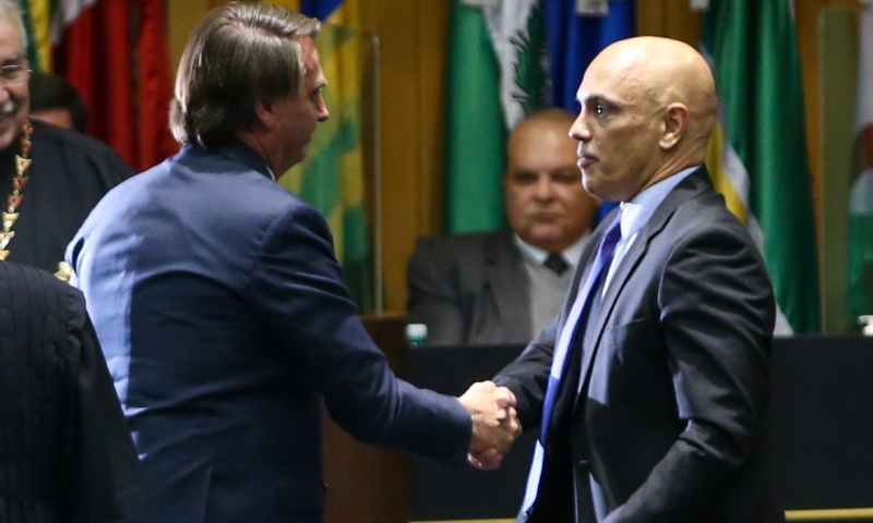 Ministro Alexandre de Moraes segue recomendação da PGR e arquiva pedido de prisão preventiva de Bolsonaro
