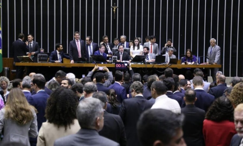 Anistia em pauta: requerimento de urgência já soma 178 assinaturas na Câmara