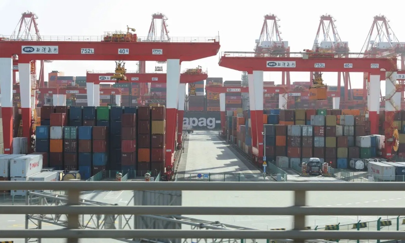 EUA vão taxar produtos da China em 104% a partir desta quarta (09)