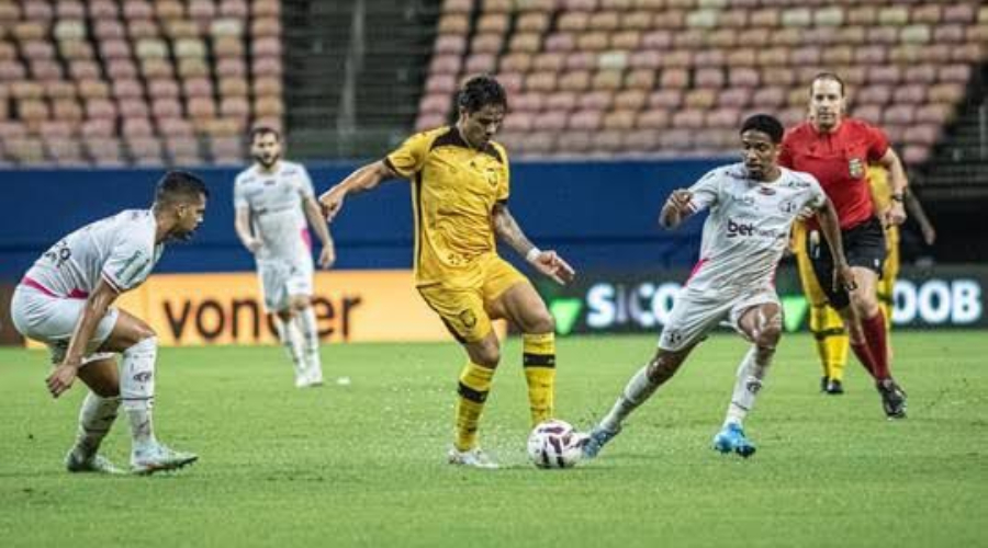 Amazonas FC e Ferroviária empatam disputa na Arena da Amazônia