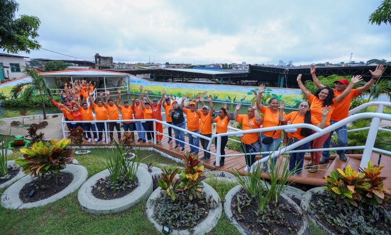 Prefeitura de Manaus intensifica limpeza nos igarapés e reforça ações de conscientização na orla da cidade