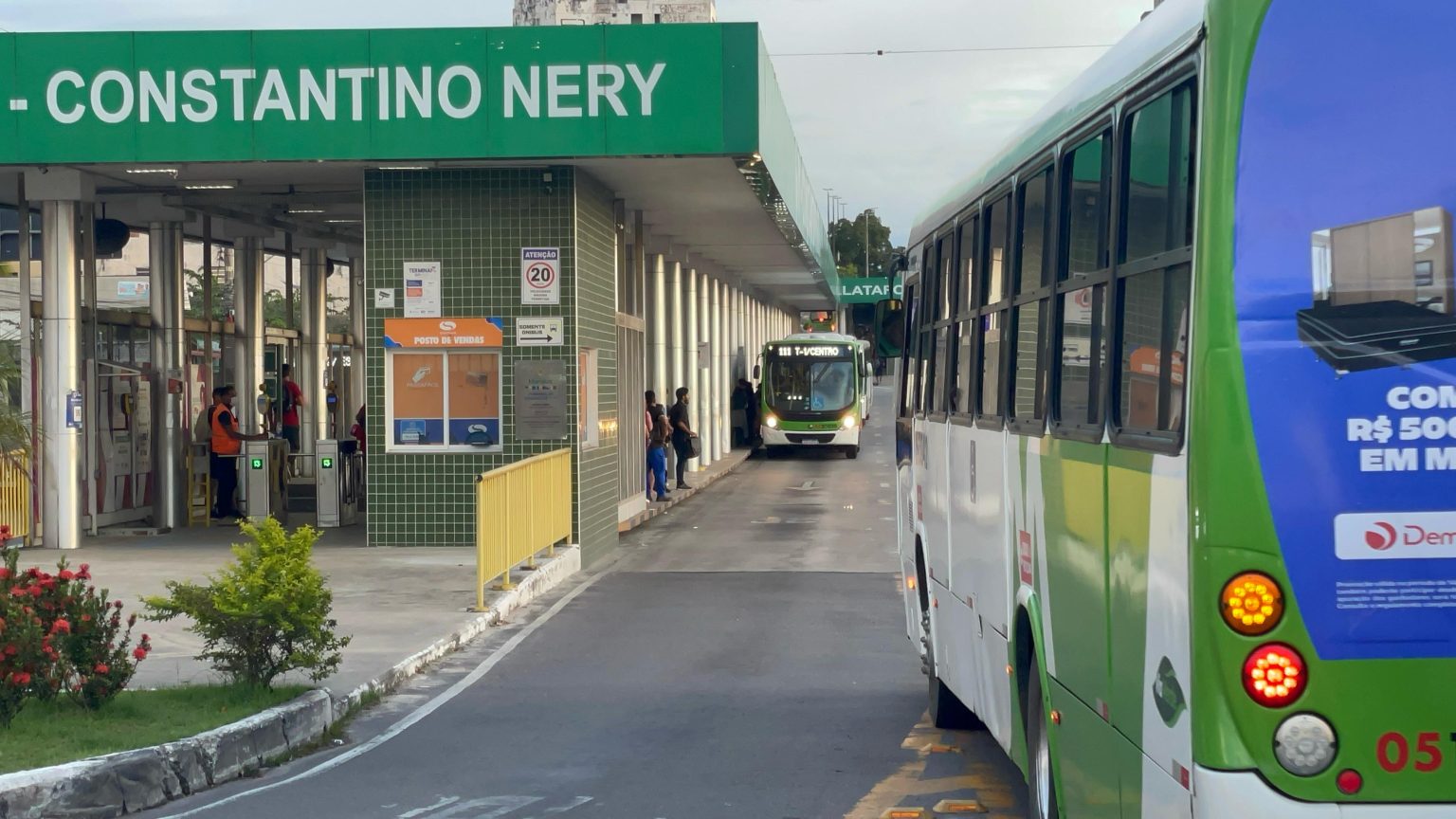 Greve dos motoristas de ônibus continua nesta quarta-feira (16), em Manaus