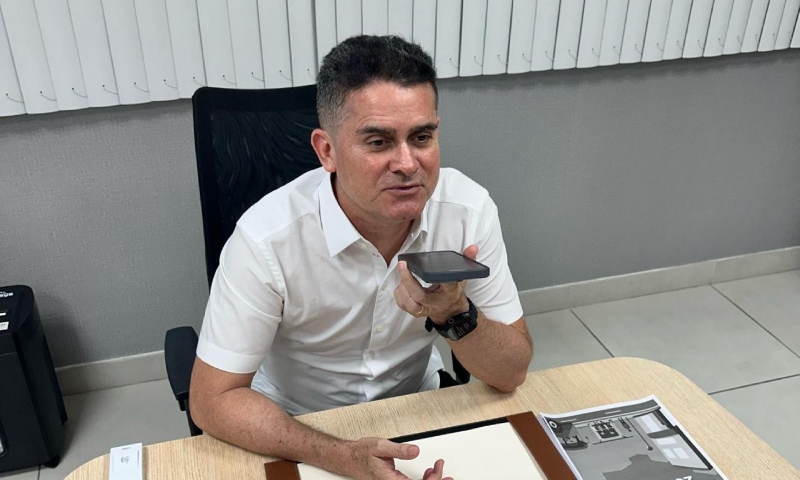Prefeito David Almeida reforça compromisso da gestão com a população após fim da greve dos rodoviários