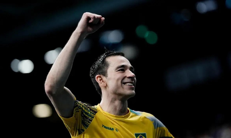 Virada histórica: Hugo Calderano avança para final mundial de Tênis de Mesa
