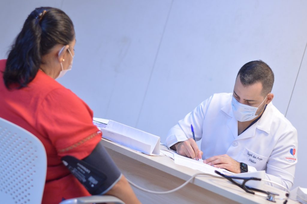 Amazonas registra queda expressiva em doenças respiratórias: 24,6% menos casos e 42,4% menos mortes