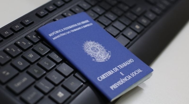 Atendente, mecânico e porteiro: 199 vagas de emprego estão disponíveis nesta quinta-feira (24), em Manaus