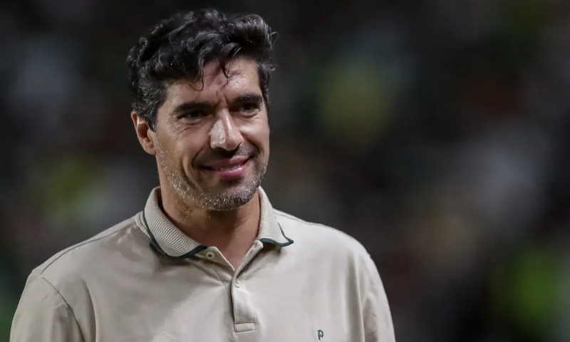 Técnico Abel Ferreira exalta atuação do Palmeiras na altitude e revela pacto para a temporada