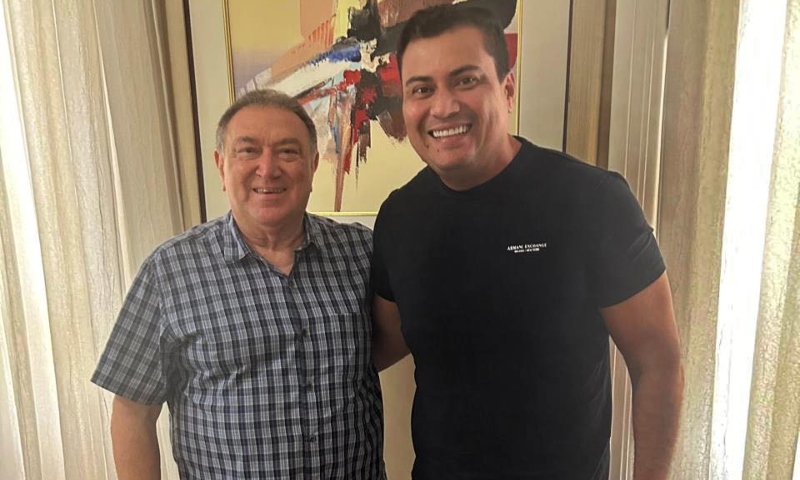 Prefeito Thomé Neto se reúne com Átila Lins e garante emendas para a construção de maternidade em Autazes