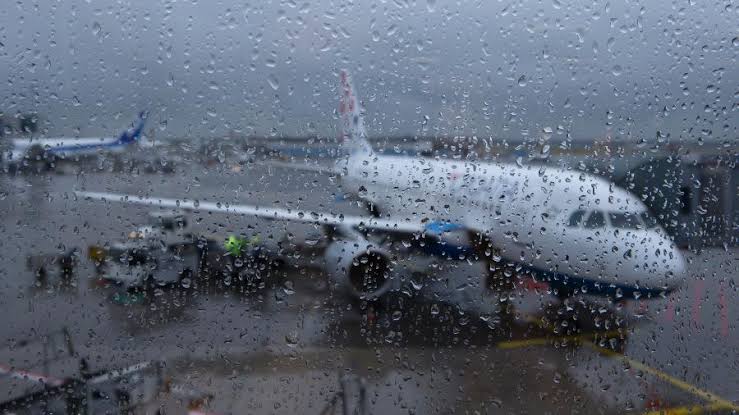 Tempestade em Manaus causa atrasos, desvios e cancelamentos de voos