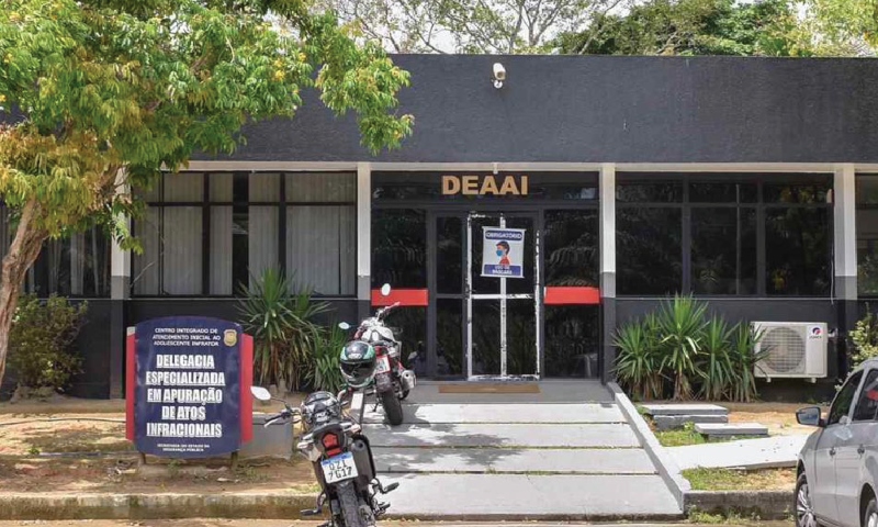 Mãe acusa o filho adolescente de abusar da irmã de 8 anos em Manaus