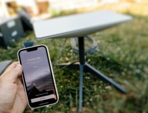 Starlink Mini modelo portátil da antena de internet começa a ser vendida no Brasil; veja