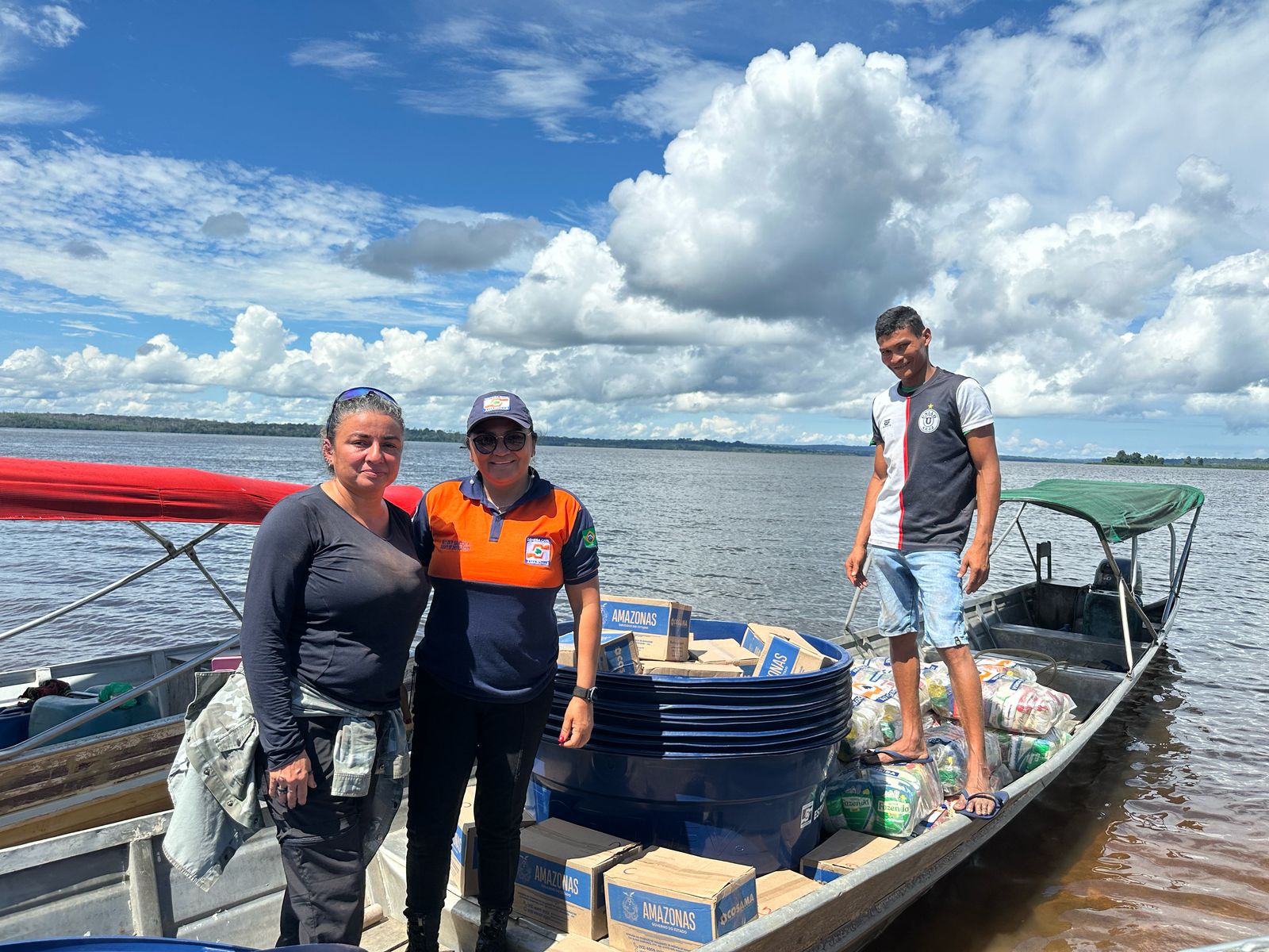 Cheia no Amazonas já coloca 13 municípios em situação de emergência