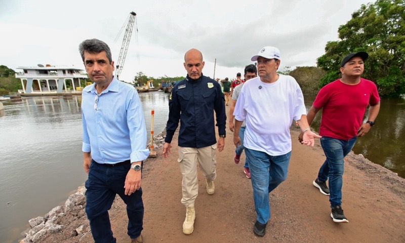 Ponte sobre o Rio Curuçá na BR-319 deve ser concluída em setembro, anuncia Eduardo Braga durante vistoria às obras
