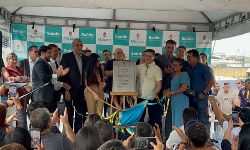 Prefeito David Almeida reinaugura USF Leonor de Freitas e destaca ampliação dos serviços de saúde