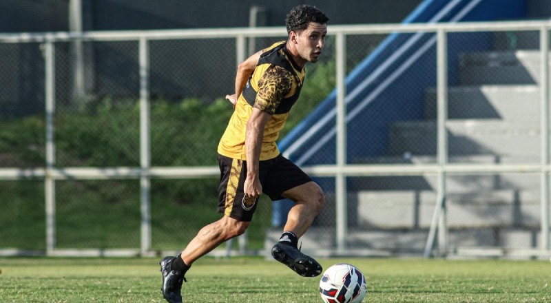 Série B: Amazonas FC oficializa contratação do meia argentino Joaquín Torres