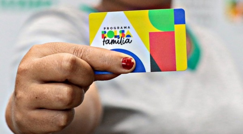 Bolsa Família reforça apoio a mães e crianças com novos adicionais nesta sexta-feira (23); confira