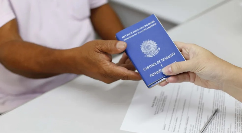 Psicólogo, mecânico e motorista: quase 300 vagas de emprego estão disponíveis em Manaus