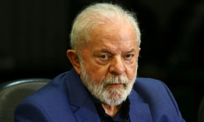 Lula passa mal e é levado para hospital em Brasília após cancelar agenda oficial