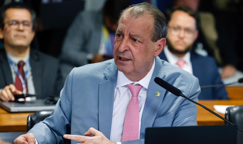 “Quero resolutividade, não discurso!”: Omar Aziz cobra ação do governo e defende BR-319 no Senado