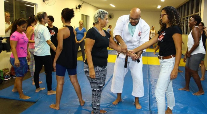 Senado aprova curso gratuito de defesa pessoal para mulheres