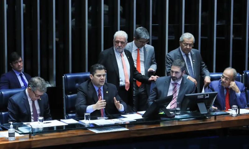 Senado aprova PEC que integra guardas municipais à segurança pública; texto segue para a Câmara