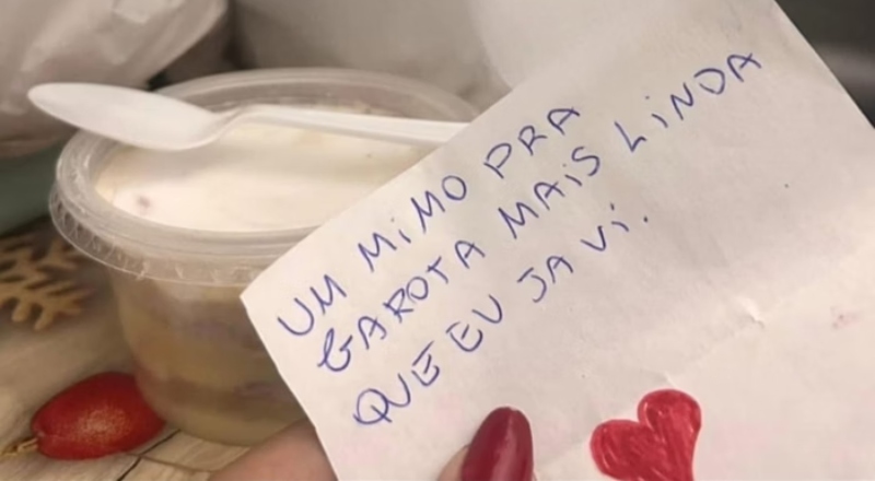 “Mimo para a mais linda”: adolescente morre após comer bolo de pote enviado por admirador secreto