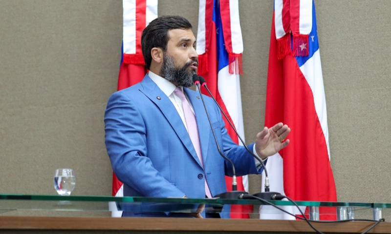 Deputado Dr. George Lins apresenta projetos em defesa da Zona Franca de Manaus