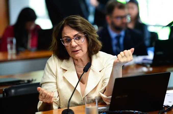 “Não vamos financiar motel para adolescentes”, diz Damares sobre visitas íntimas em unidades socioeducativas