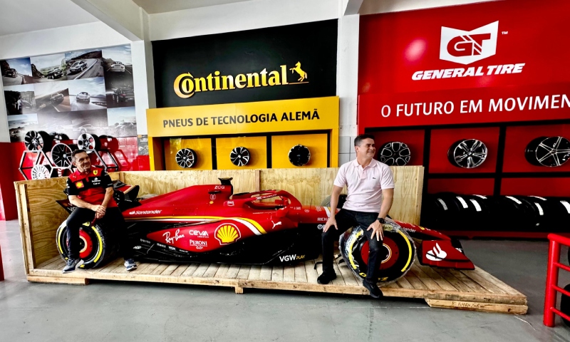 Ferrari de Fórmula 1 está em exposição por 45 dias em Manaus