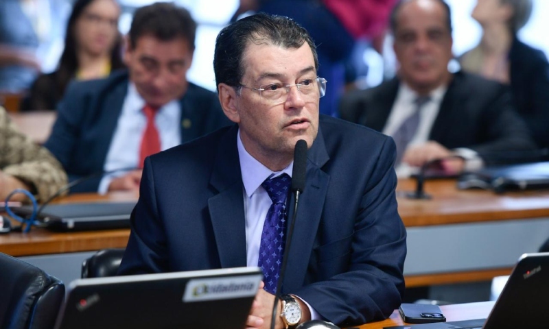 Eduardo Braga lidera todas as pesquisas para o Senado em 2025 e ganha força com o povo do Amazonas