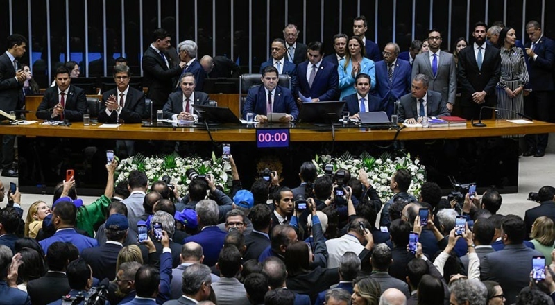 Senado deve votar aumento do número de deputados nesta quarta-feira (18)