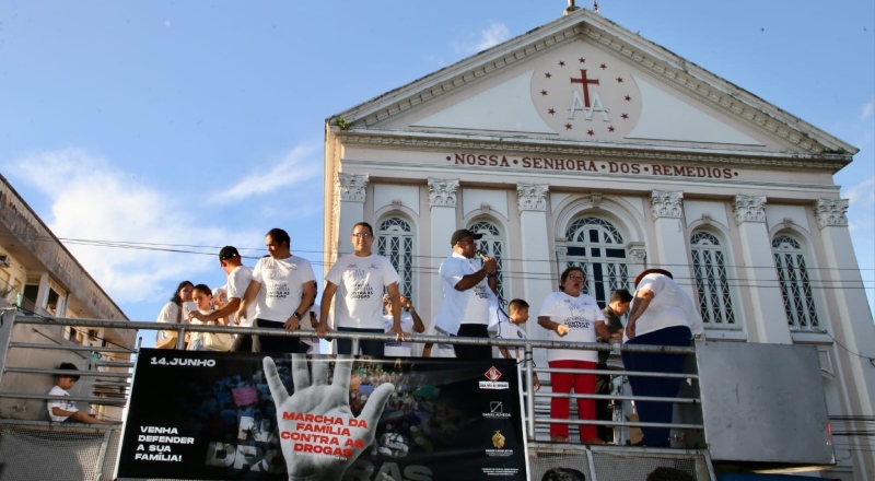 Daniel Almeida lidera a 3ª edição da Marcha da Família Contra as Drogas na zona Leste de Manaus