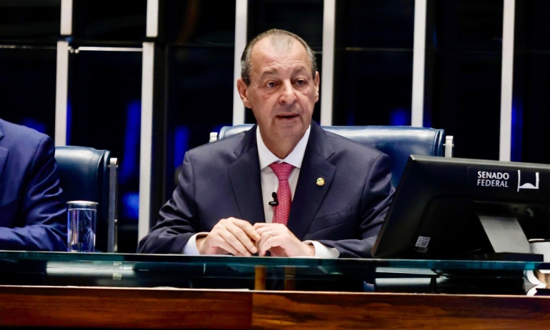 Senador Omar destaca avanço no projeto de construção do novo porto na Manaus Moderna