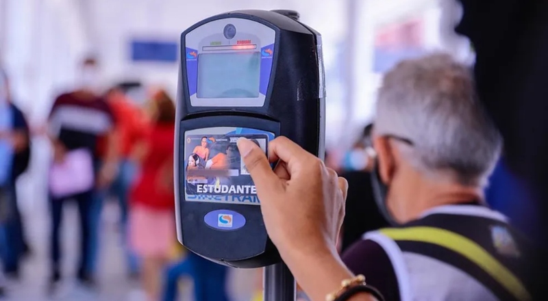 Prefeitura de Manaus esclarece que acionou a Justiça para garantir continuidade do Passe Livre Estudantil