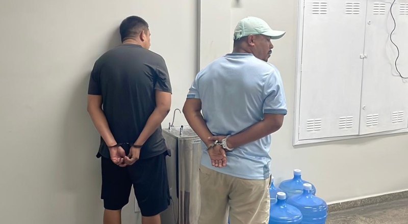 Bandidos sequestram adolescente em adega após pai não pagar dívida de R$ 400 mil, em Manaus; veja vídeos