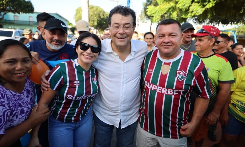 Em Itacoatiara, emendas de Eduardo Braga garantem asfalto para 70% das ruas e construção de dois terminais pesqueiros