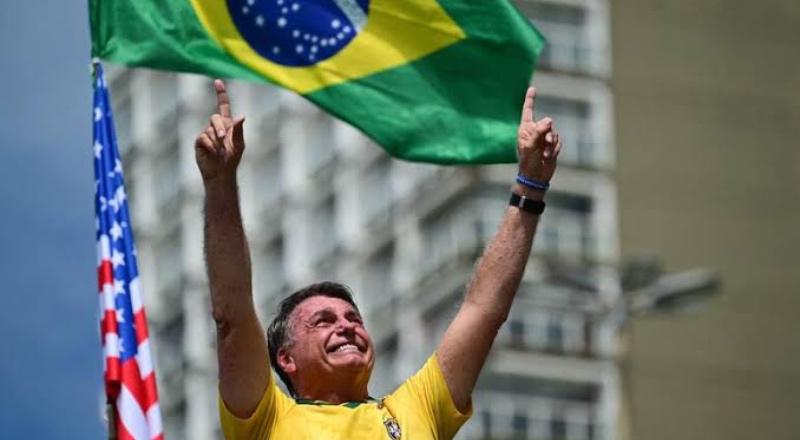 Com apoio de governadores, Bolsonaro lidera novo ato ao lado de patriotas neste domingo (29)