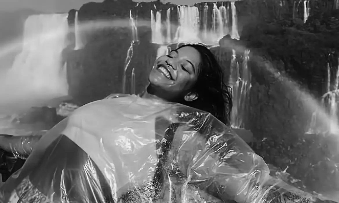 Família de Juliana Marins reclama de descaso de aérea no translado do corpo