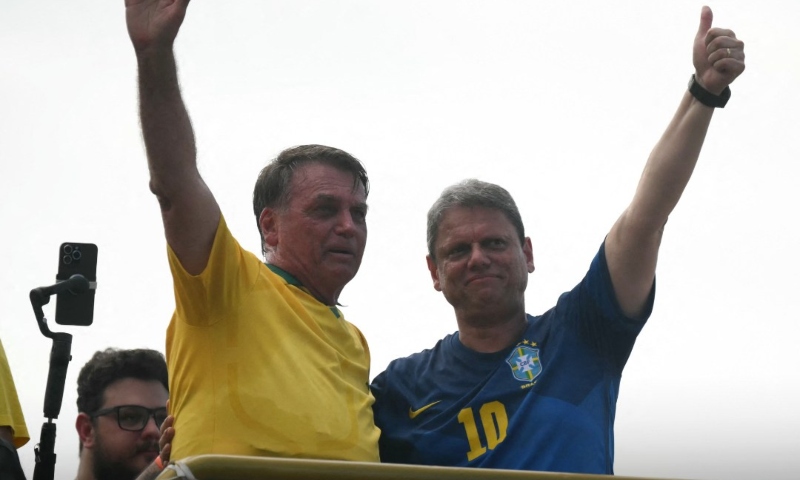 Tarcísio de Freitas diz para empresários que concederia indulto a Bolsonaro caso se torne presidente