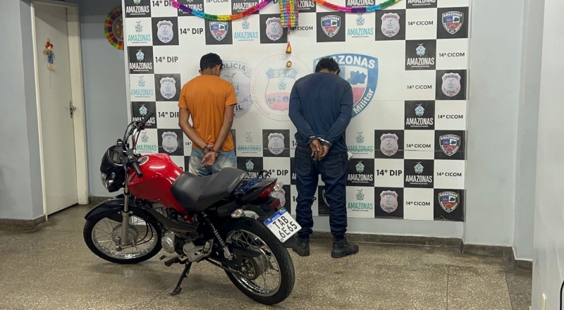 Dupla criminosa é presa ao tentar desmanchar moto roubada na zona Leste de Manaus; veja vídeos