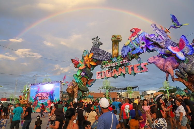 Festa de 1 ano do Gigantes da Floresta atrai 30 mil pessoas no Novo Aleixo