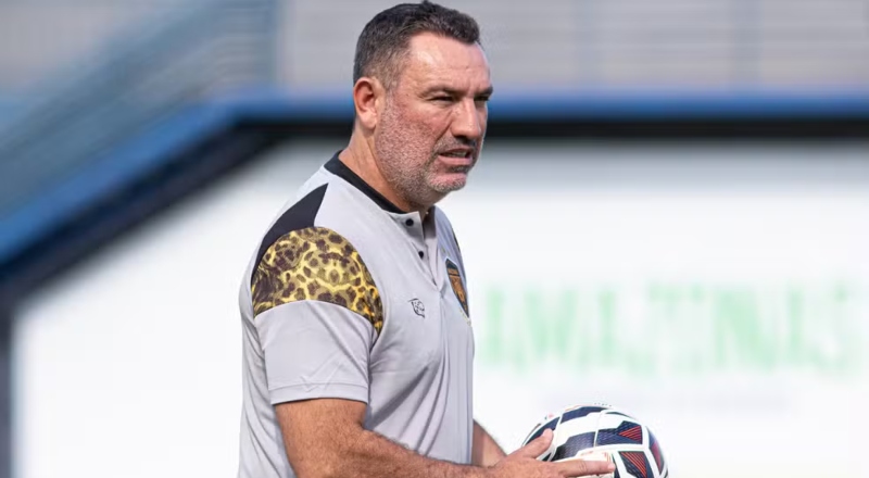 Amazonas FC demite técnico Guilherme Alves após nova derrota na Série B