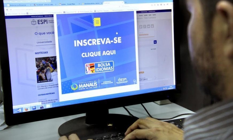 Prefeitura de Manaus abre remanejamento de vagas para os programas Bolsa Idiomas e Pós-Graduação